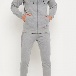 What Makes Tracksuits the Best Investment for Comfort Seekers